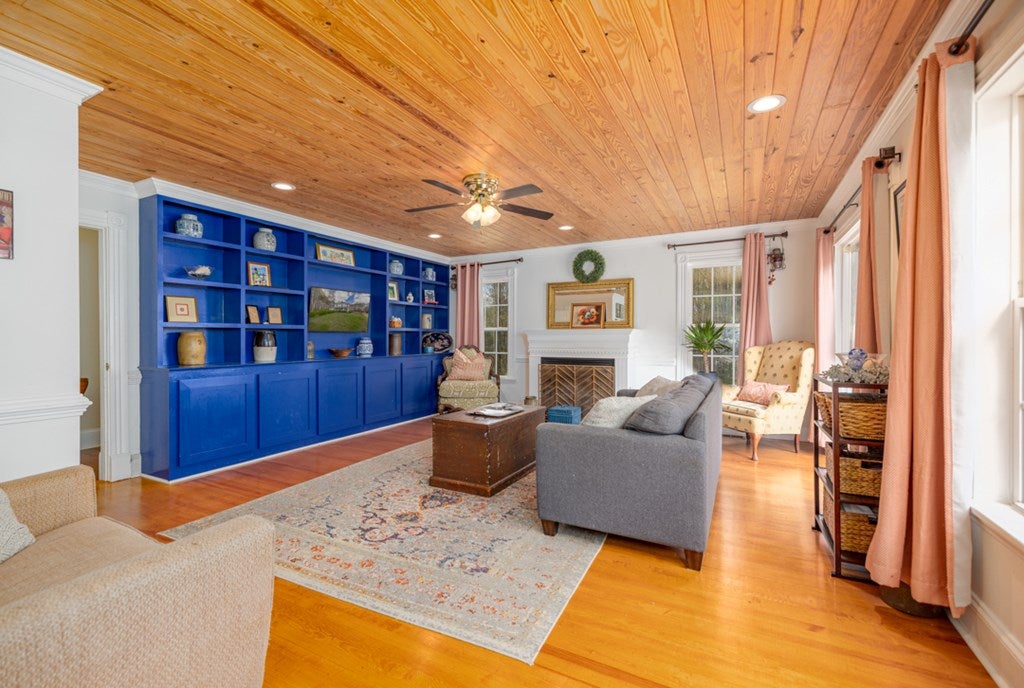 242 Fletcher Chapel Road Kenbridge, VA 23944 - Photo 2 of 63 Gallery Image 2