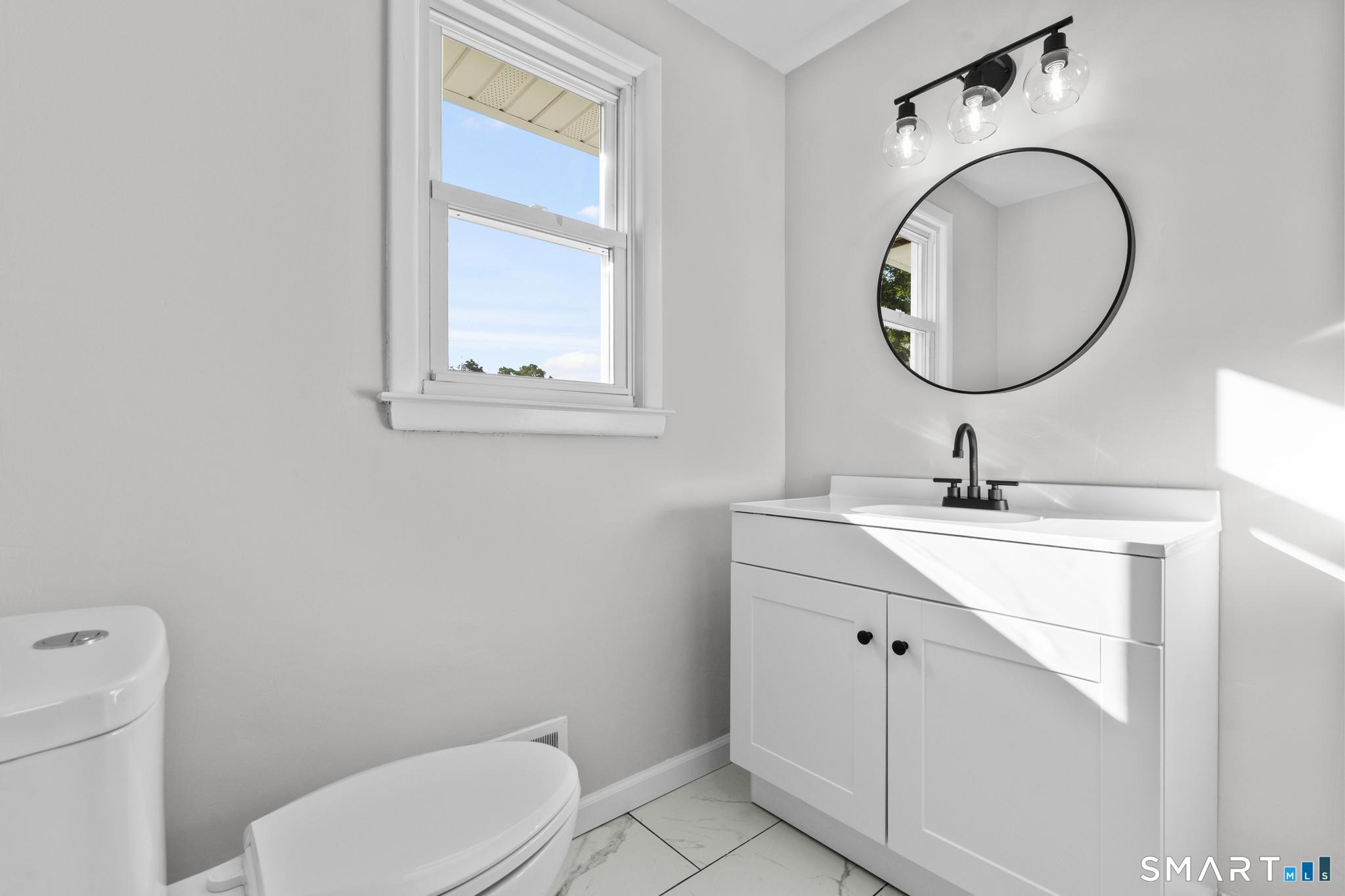 47 Williamson Road Hamden, CT 06517 - Photo 13 of 35