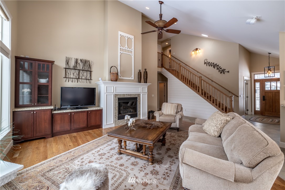 9768 Dye Road Leavenworth, WA 98826 - Photo 8 of 33 Gallery Image 8