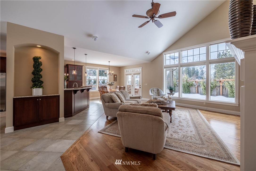9768 Dye Road Leavenworth, WA 98826 - Photo 10 of 33 Gallery Image 10