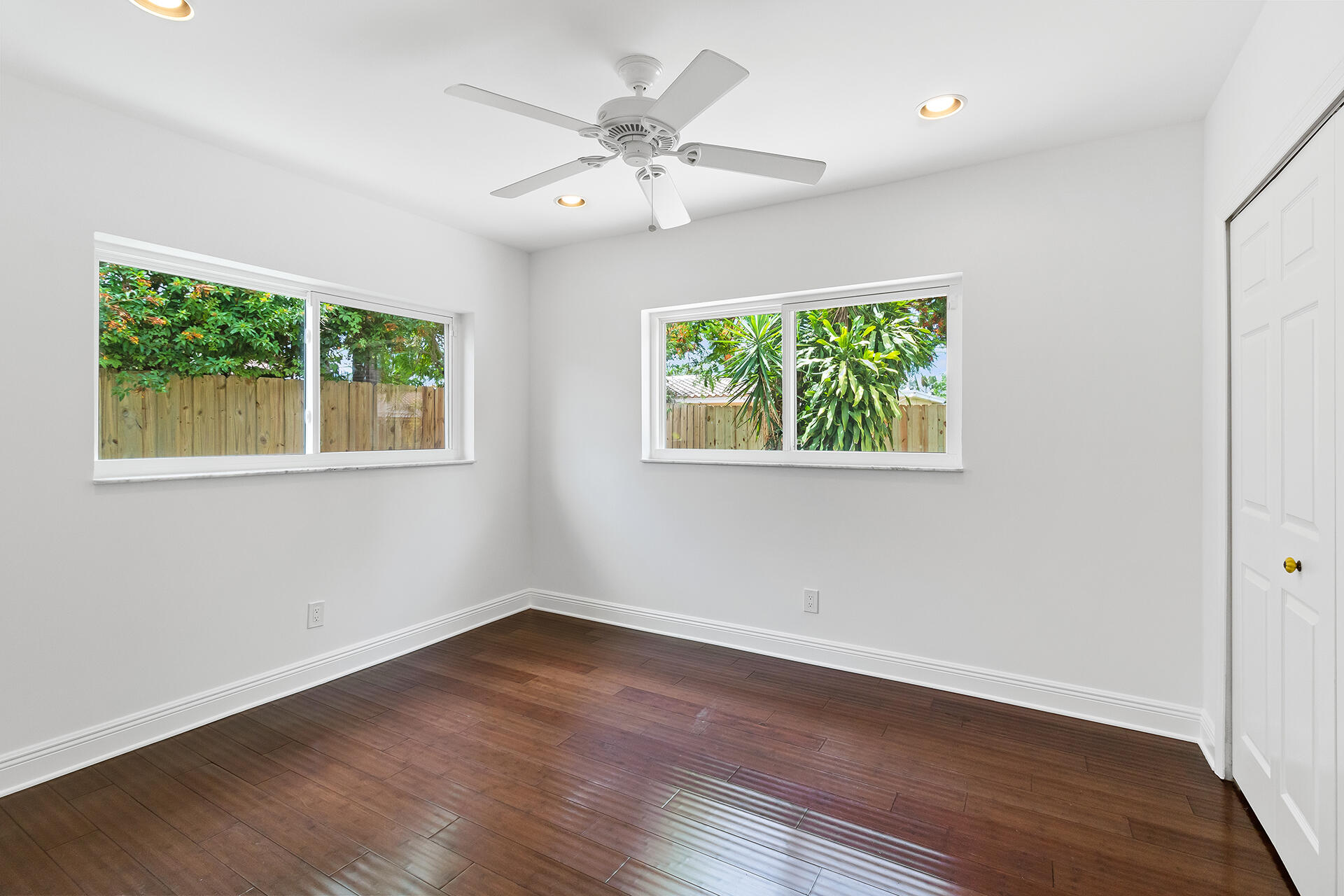 470 Northeast 25th Terrace Boca Raton, FL 33431 - Photo 14 of 31 IMG_1929