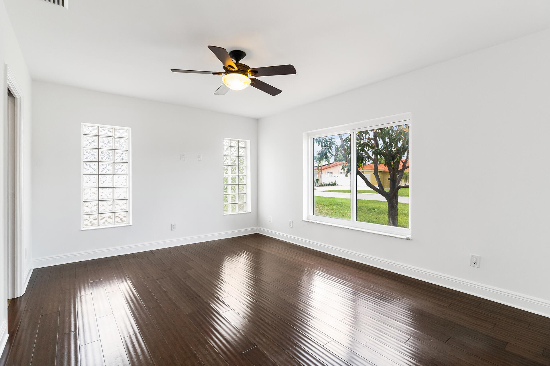 470 Northeast 25th Terrace Boca Raton, FL 33431 - Photo 19 of 31 IMG_1965