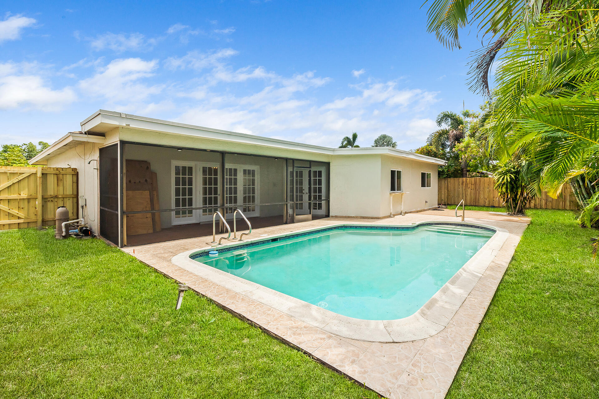 470 Northeast 25th Terrace Boca Raton, FL 33431 - Photo 25 of 31 IMG_1894