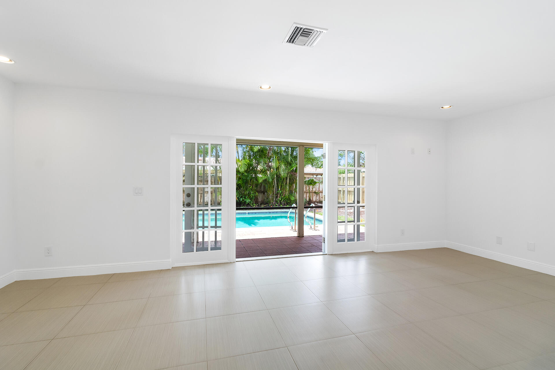 470 Northeast 25th Terrace Boca Raton, FL 33431 - Photo 10 of 31 IMG_1962
