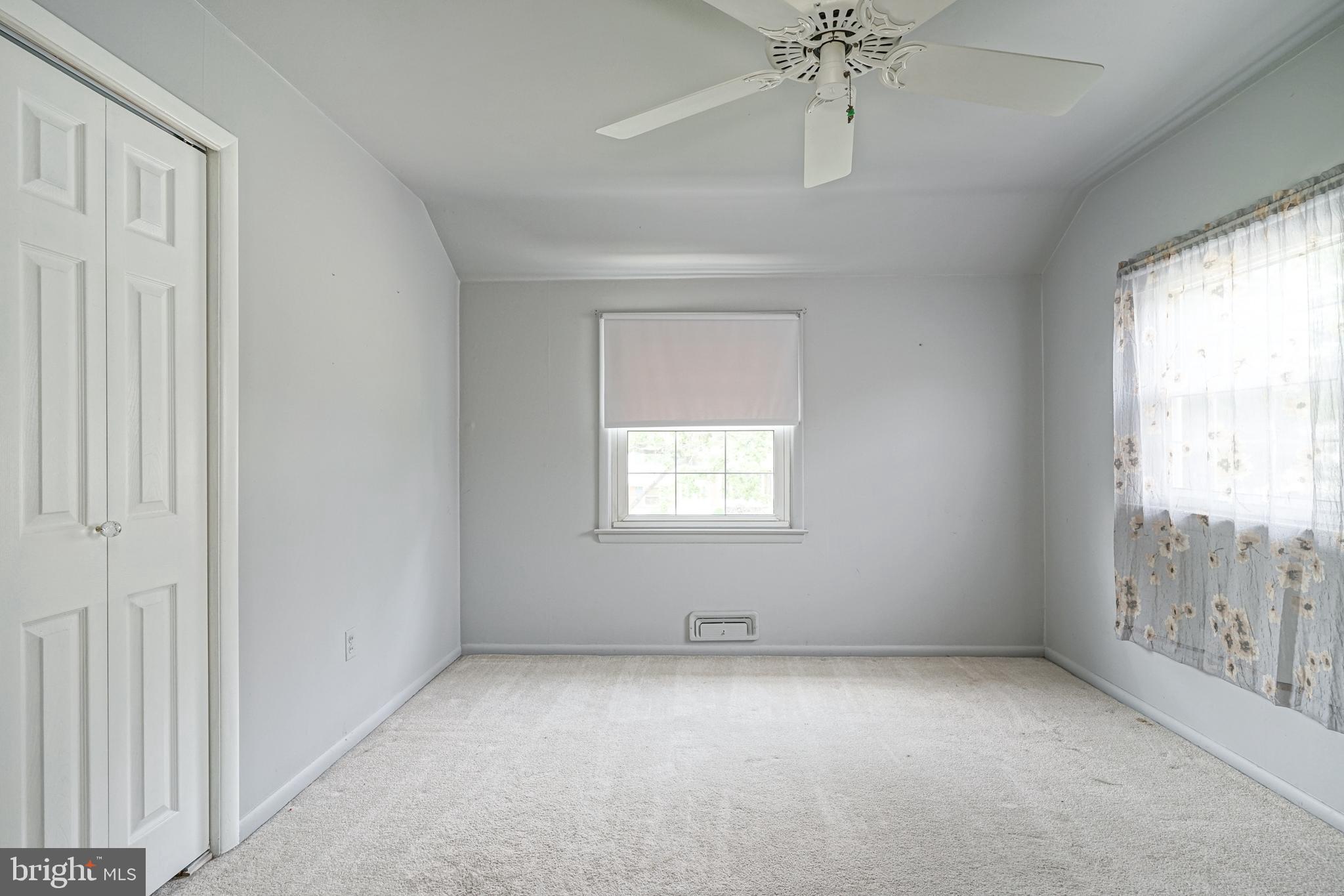 113 Evergreen Road Stratford, NJ 08084 - Photo 13 of 21