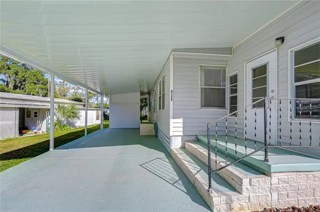 $114,900 | 6128 Ridgewood Drive, Zephyrhills, FL 33542