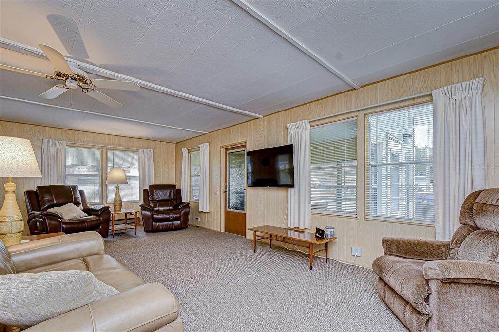 6128 Ridgewood Drive Zephyrhills, FL 33542 - Photo 10 of 40