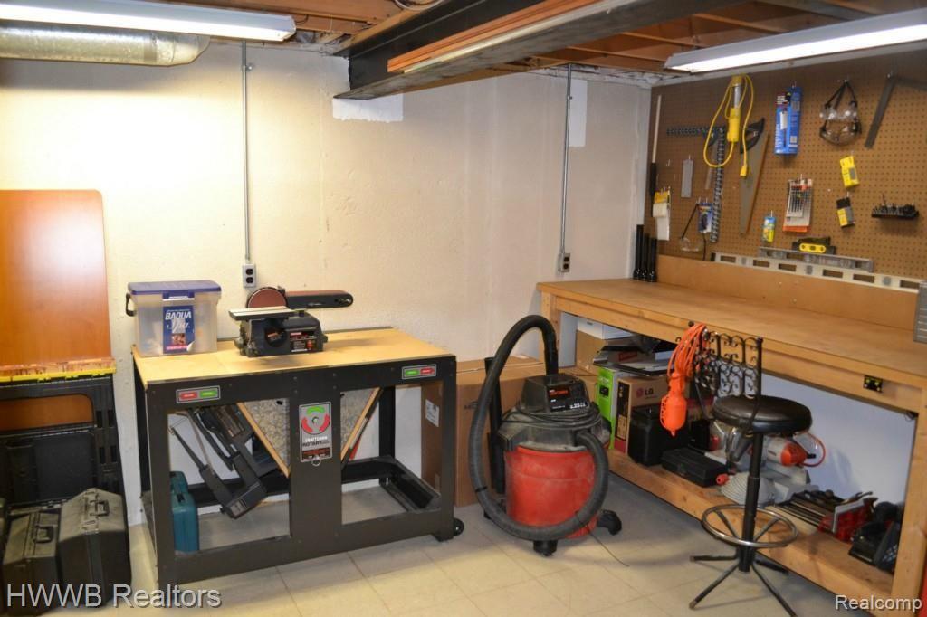 1080 Maple Leaf Drive Rochester, MI 48309 - Photo 32 of 41 Basement Work Room