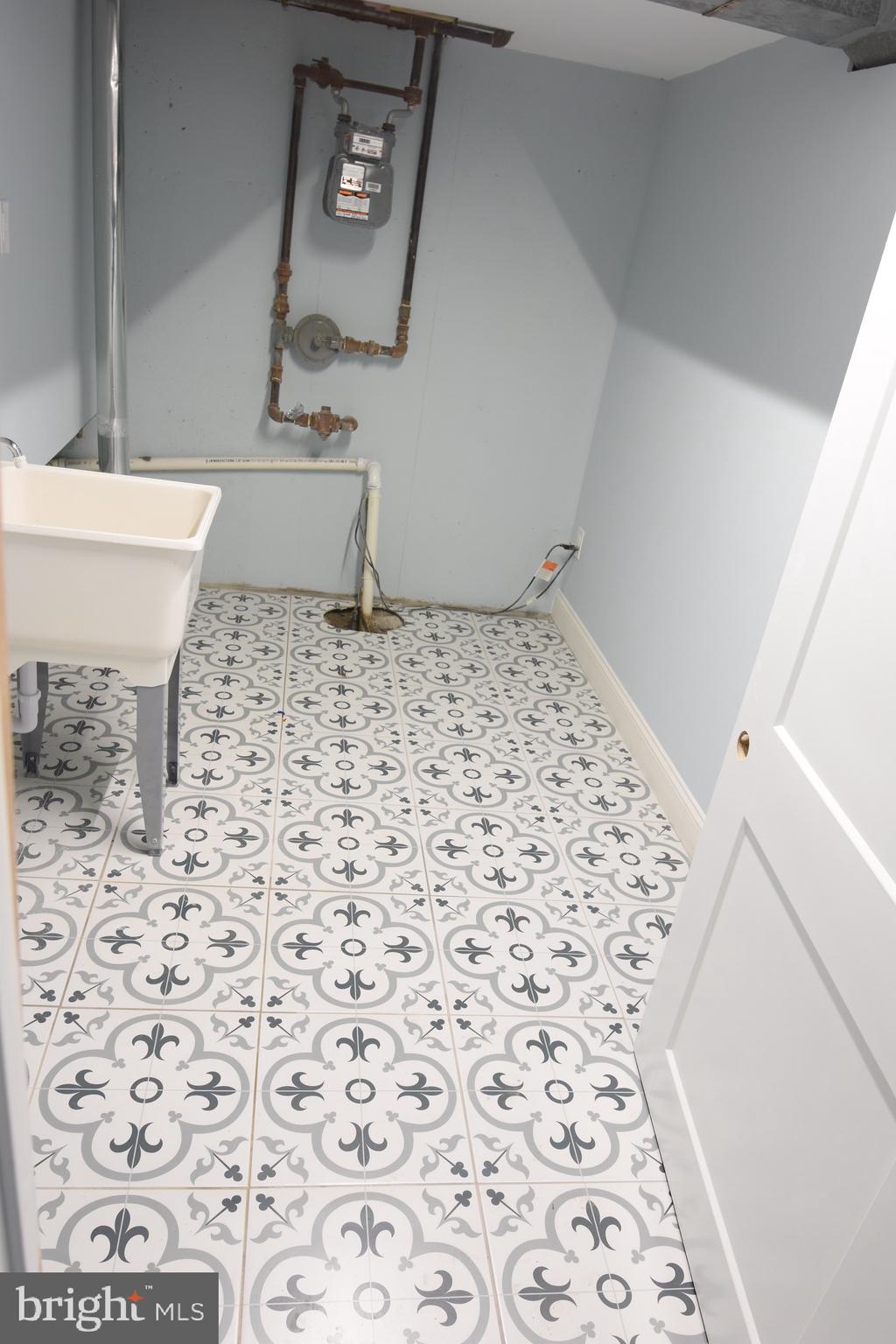 8822 Rising Sun Avenue Philadelphia, PA 19115 - Photo 28 of 34 Gallery Image 28