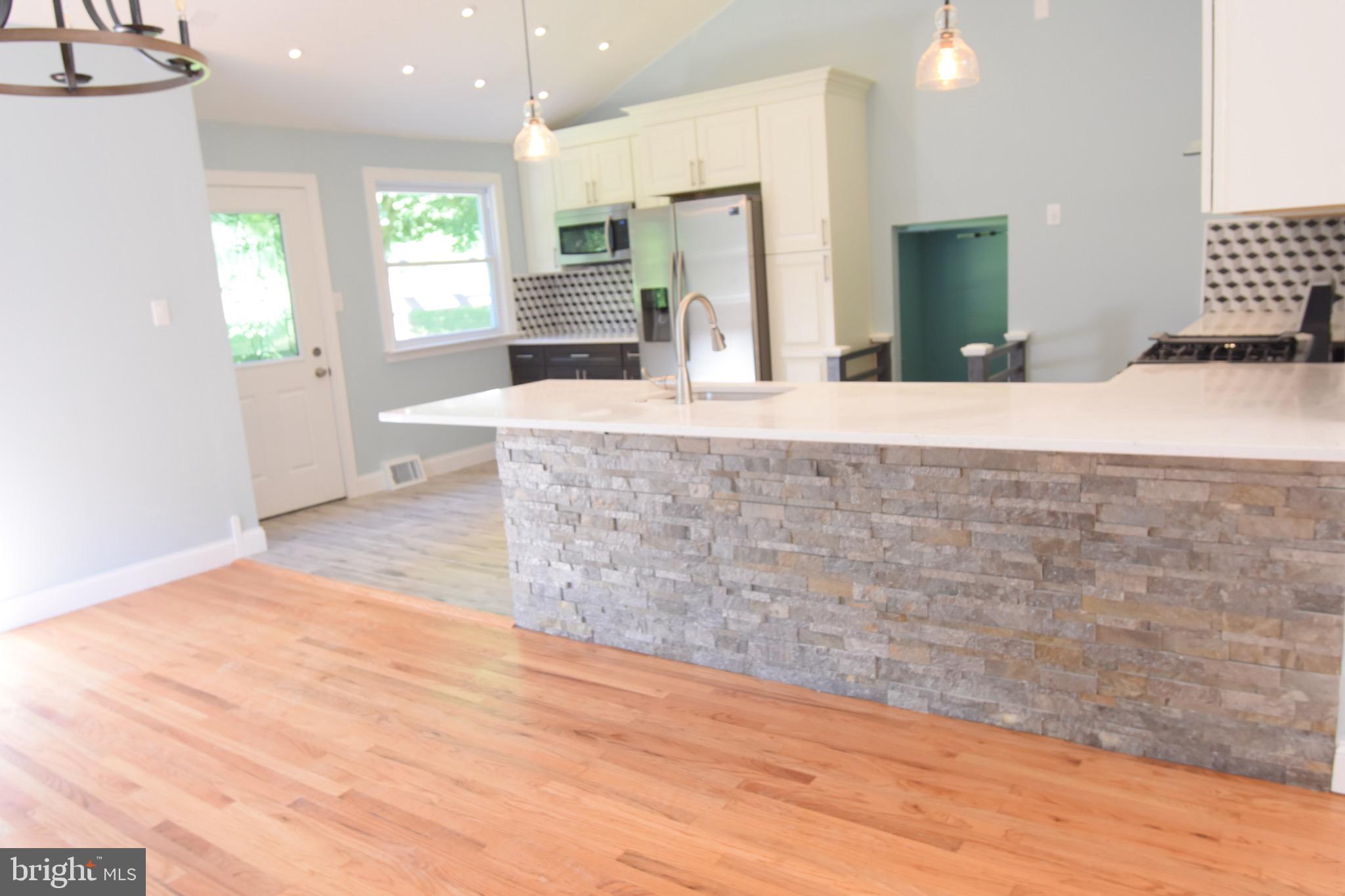 8822 Rising Sun Avenue Philadelphia, PA 19115 - Photo 5 of 34 Gallery Image 5