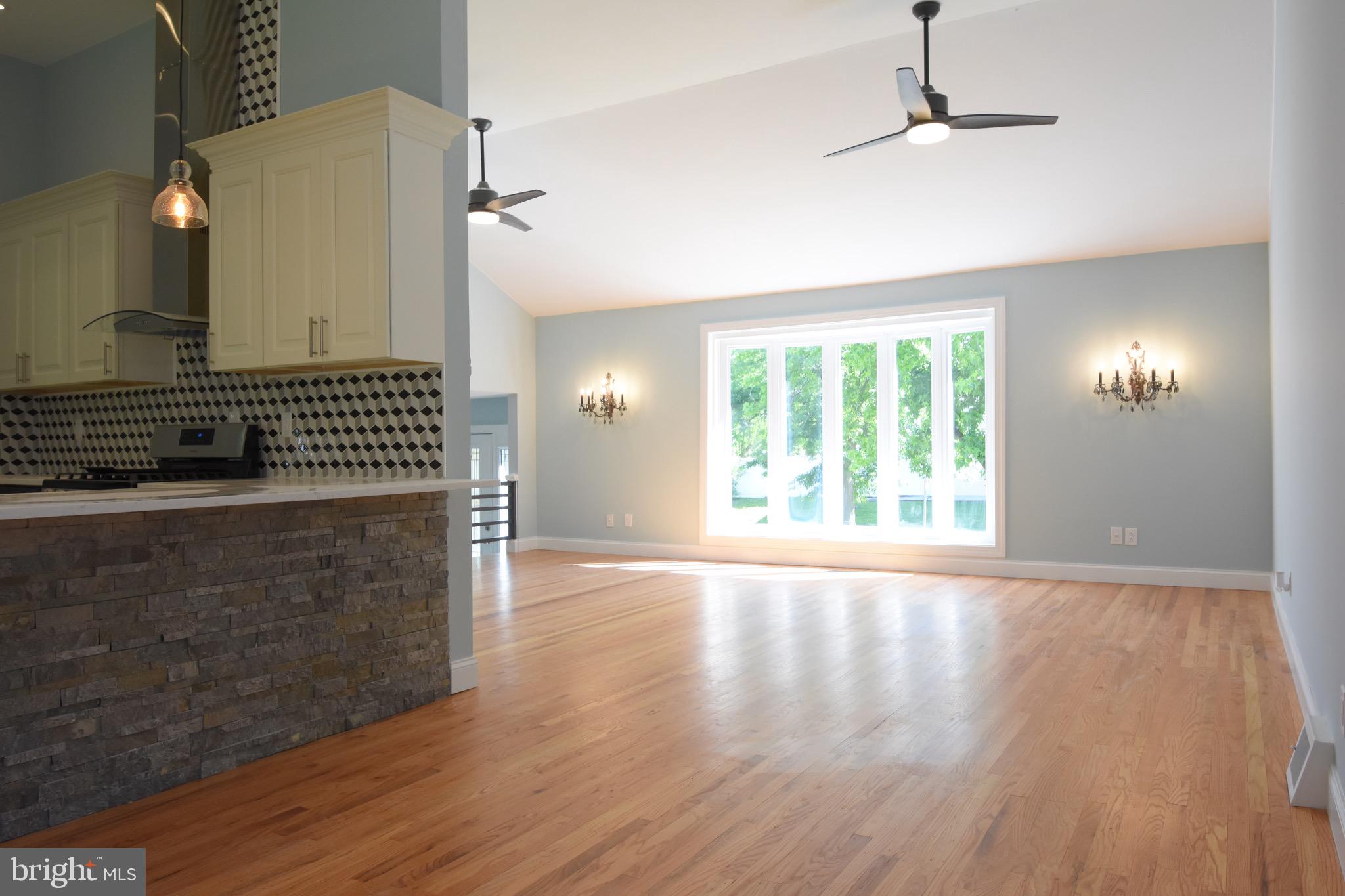 8822 Rising Sun Avenue Philadelphia, PA 19115 - Photo 6 of 34 Gallery Image 6