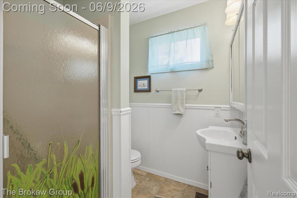 5461 North Henderson Road Davison, MI 48423 - Photo 32 of 64