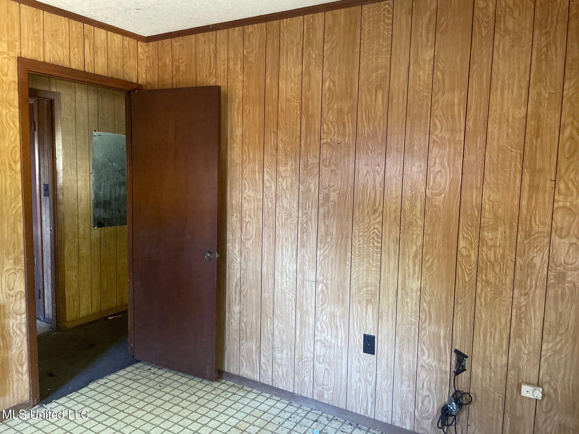 809 Cotton Boulevard Carthage, MS 39051 - Photo 16 of 38 343-Oct 15 2025 02_25pm-8EK3