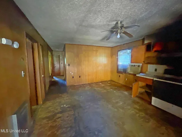 $27,500 | 809 Cotton Boulevard, Carthage, MS 39051