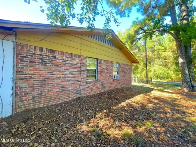 $27,500 | 809 Cotton Boulevard, Carthage, MS 39051