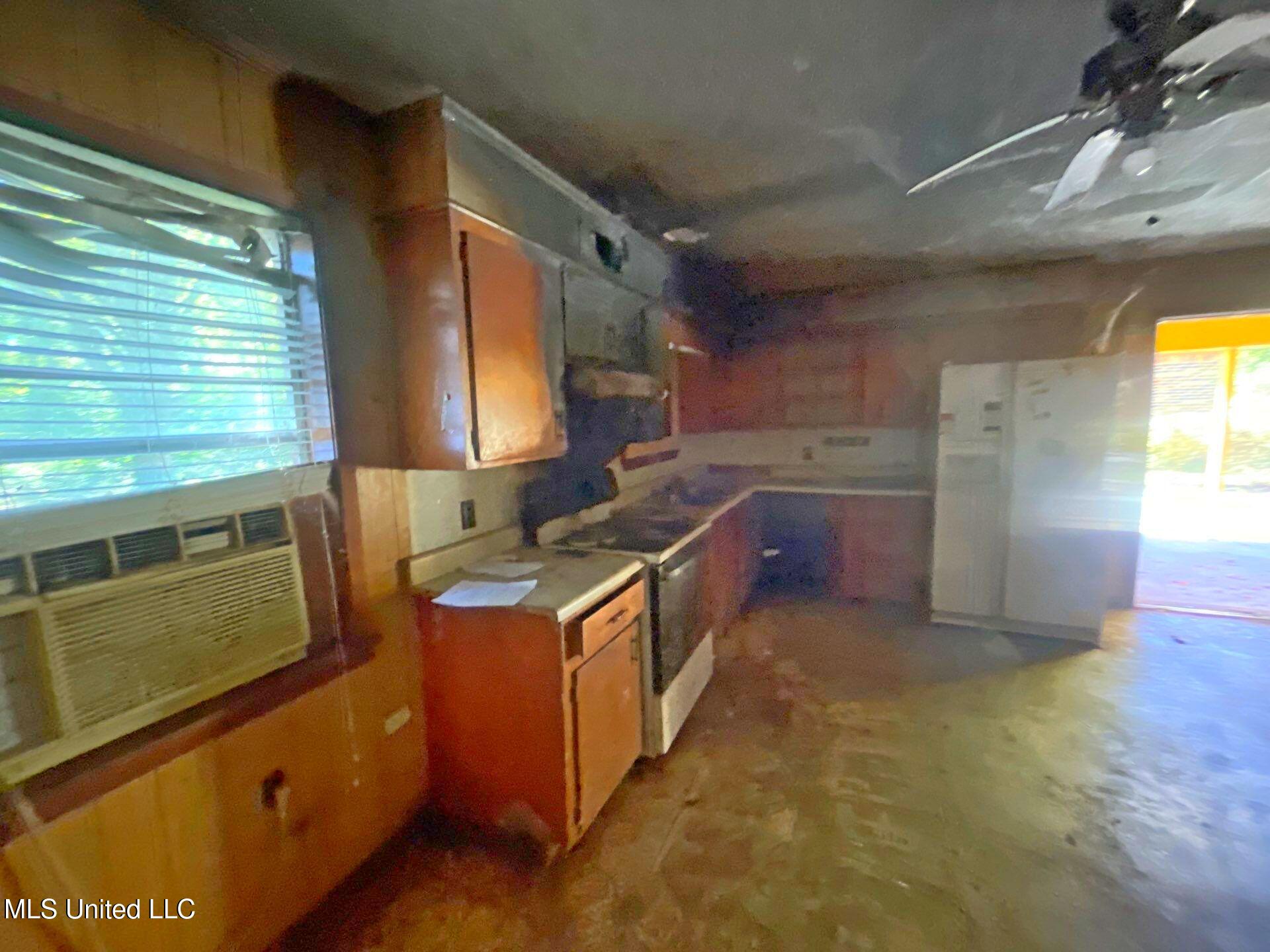 809 Cotton Boulevard Carthage, MS 39051 - Photo 4 of 38 112-Oct 15 2025 01_40pm-nuwd