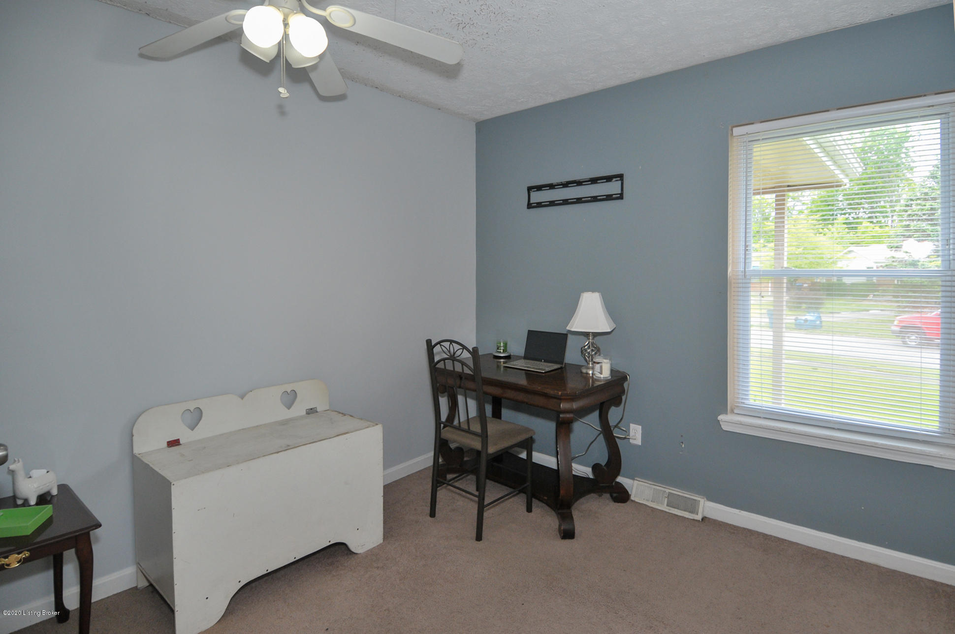 4616 Frel Road Louisville, KY 40272 - Photo 19 of 32 4616FrelRd-19