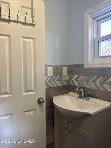 $2,250 | 340 Myrtle Avenue, Unit 1, Neptune Township, NJ 07753