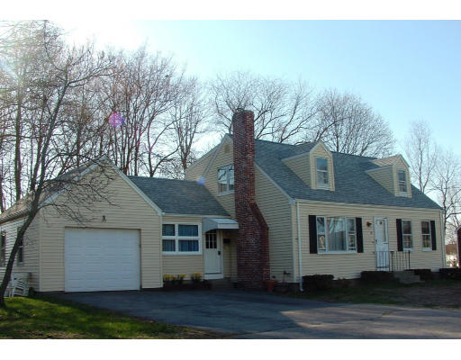 56 Windsor Road Norwood, MA 02062 - Photo 1 of 18 Gallery Image 1