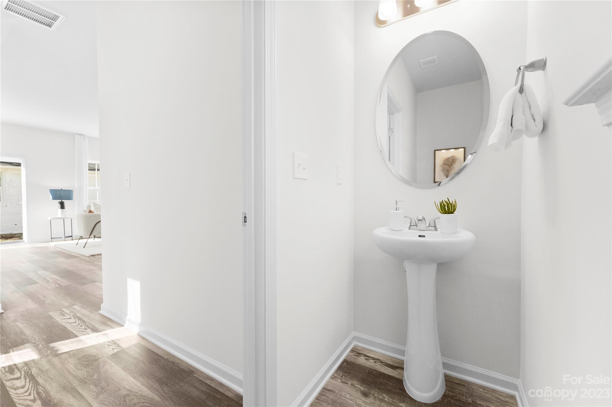 844 Matthews School Road Matthews, NC 28105 - Photo 16 of 26 Gallery Image 16