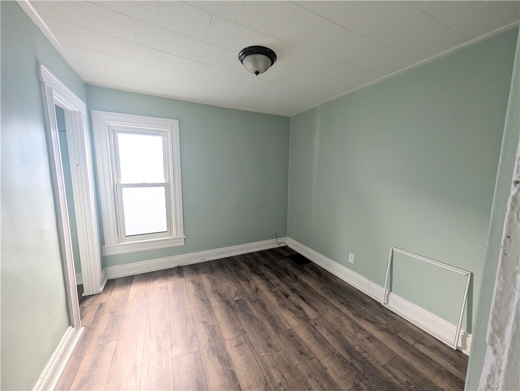 330 Lexington Avenue Rochester, NY 14613 - Photo 17 of 21