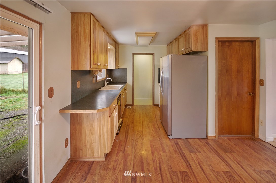 1822 Coolidge Road Aberdeen, WA 98520 - Photo 7 of 14 Gallery Image 7