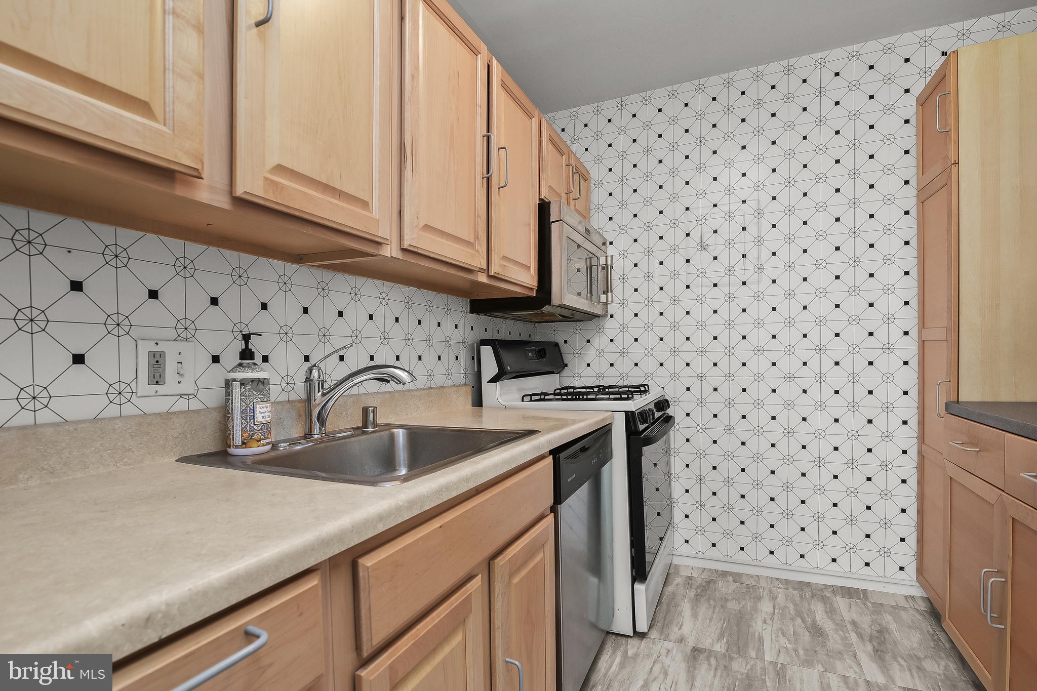 3834 Bel Pre Road, Unit 6 Silver Spring, MD 20906 - Photo 18 of 27 Gallery Image 18