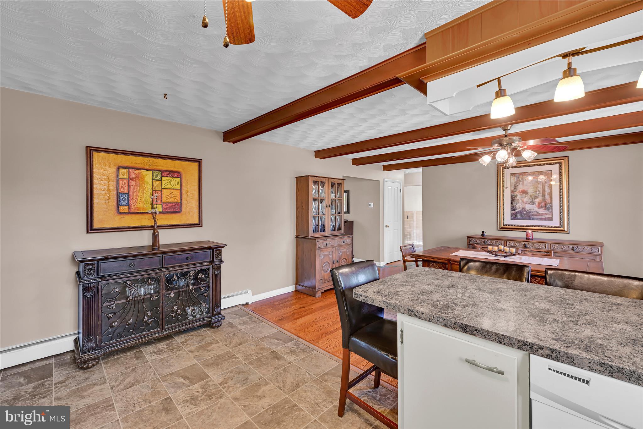 25 Frederick Avenue Denver, PA 17517 - Photo 15 of 36 Kitchen