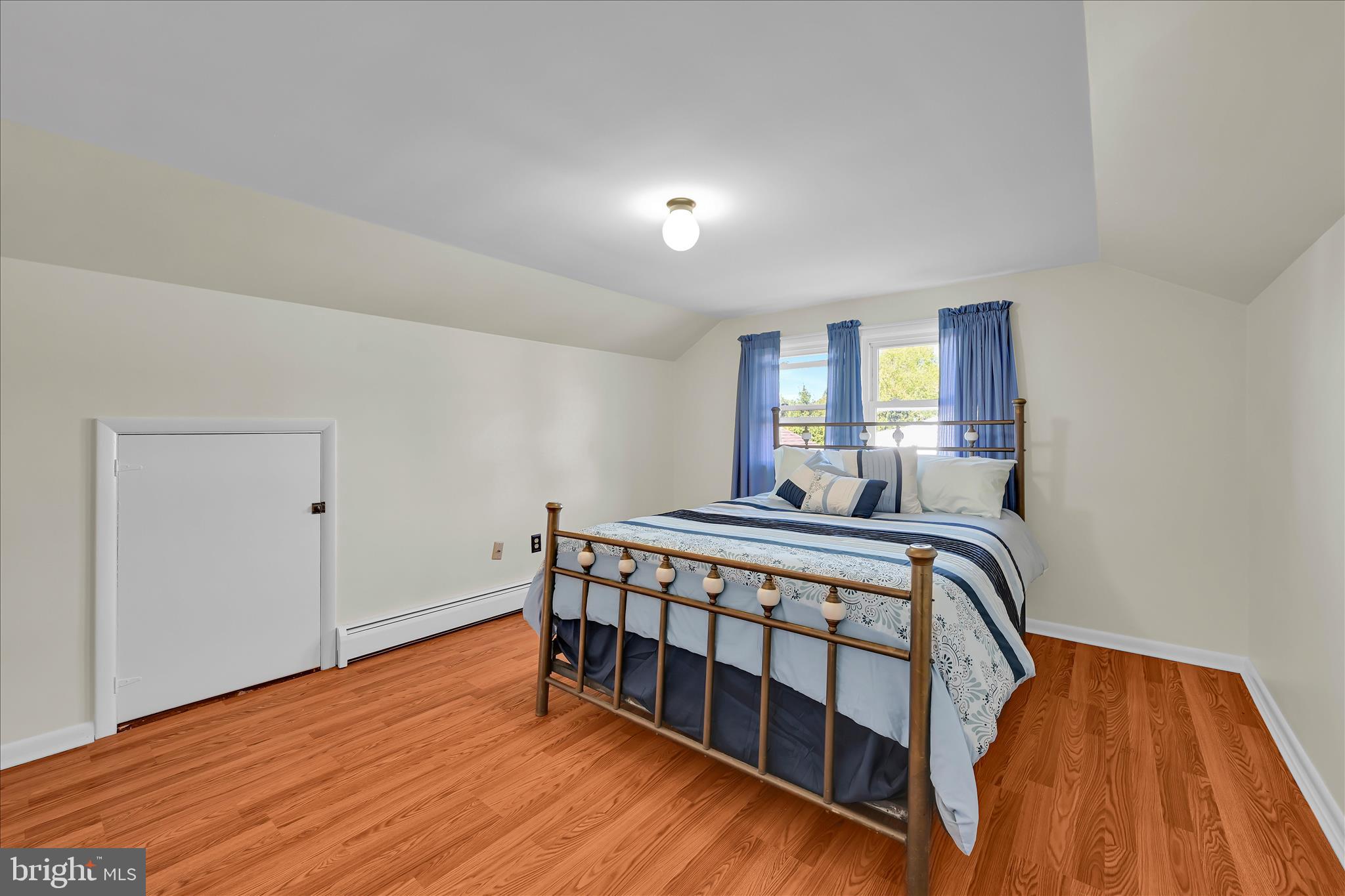 25 Frederick Avenue Denver, PA 17517 - Photo 22 of 36 Bedroom