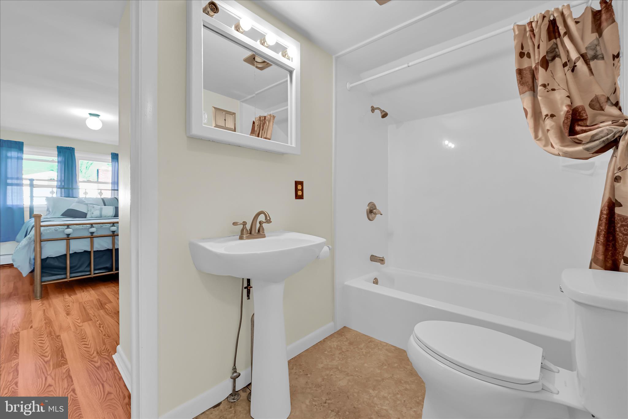 25 Frederick Avenue Denver, PA 17517 - Photo 24 of 36 Bathroom
