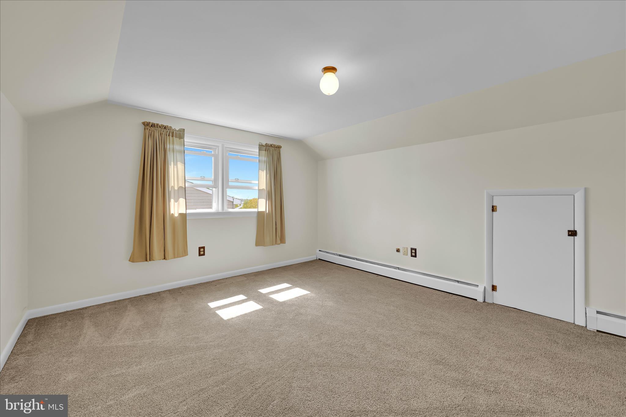 25 Frederick Avenue Denver, PA 17517 - Photo 25 of 36 Bedroom