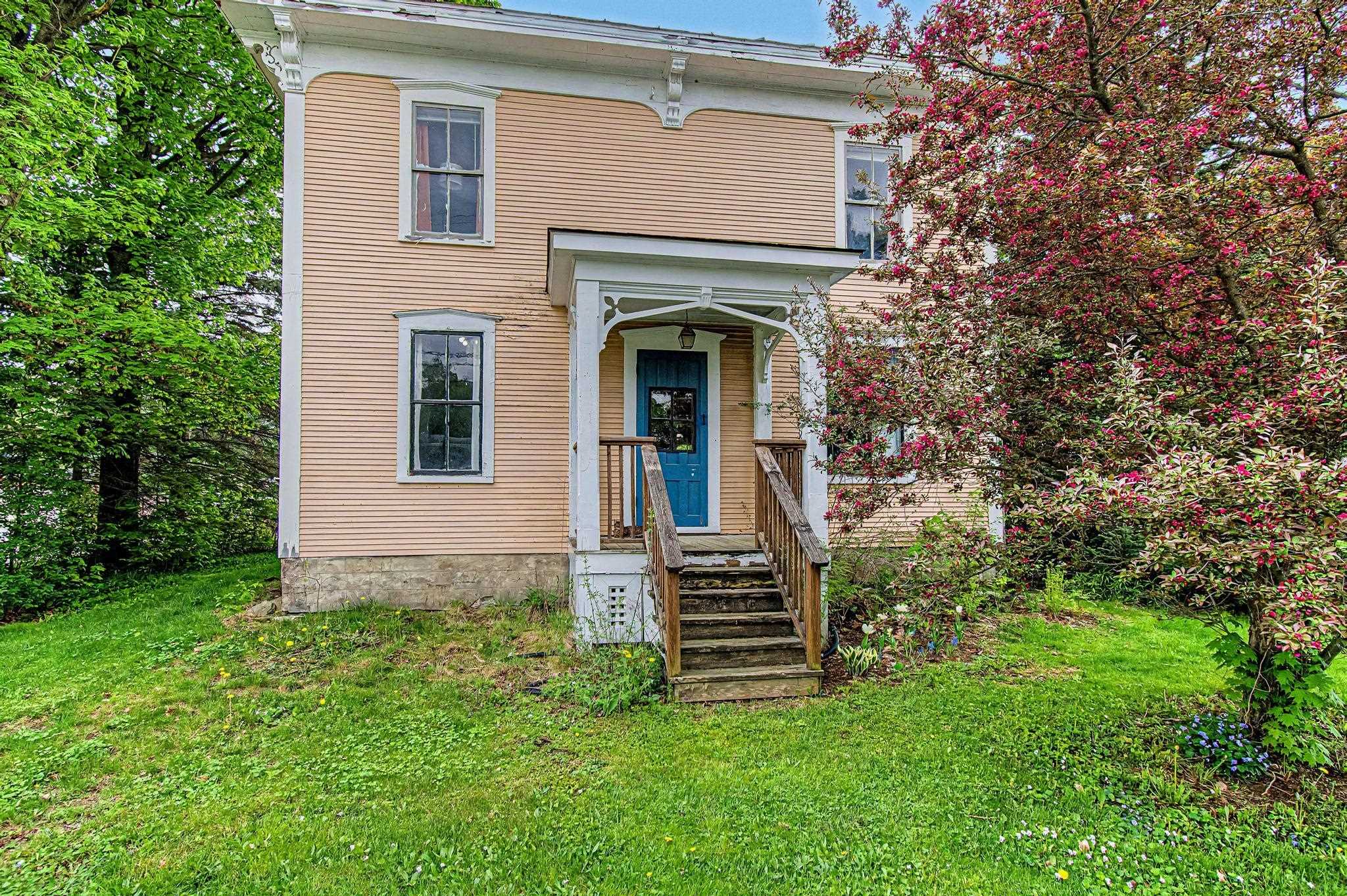 498 Montgomery Road Berkshire, VT 05447 - Photo 2 of 54