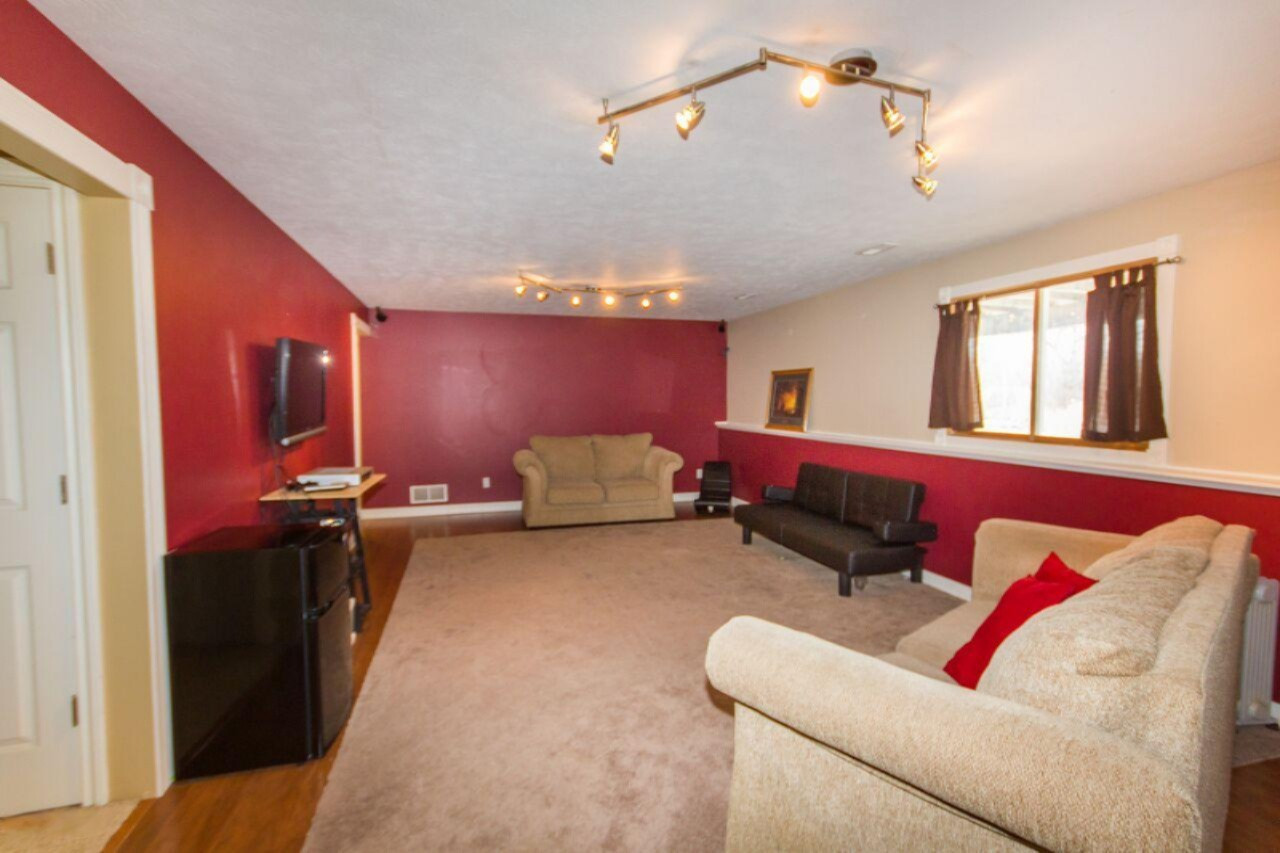 11560 Riley Ridge Court Holland, MI 49424 - Photo 20 of 23 family room 2