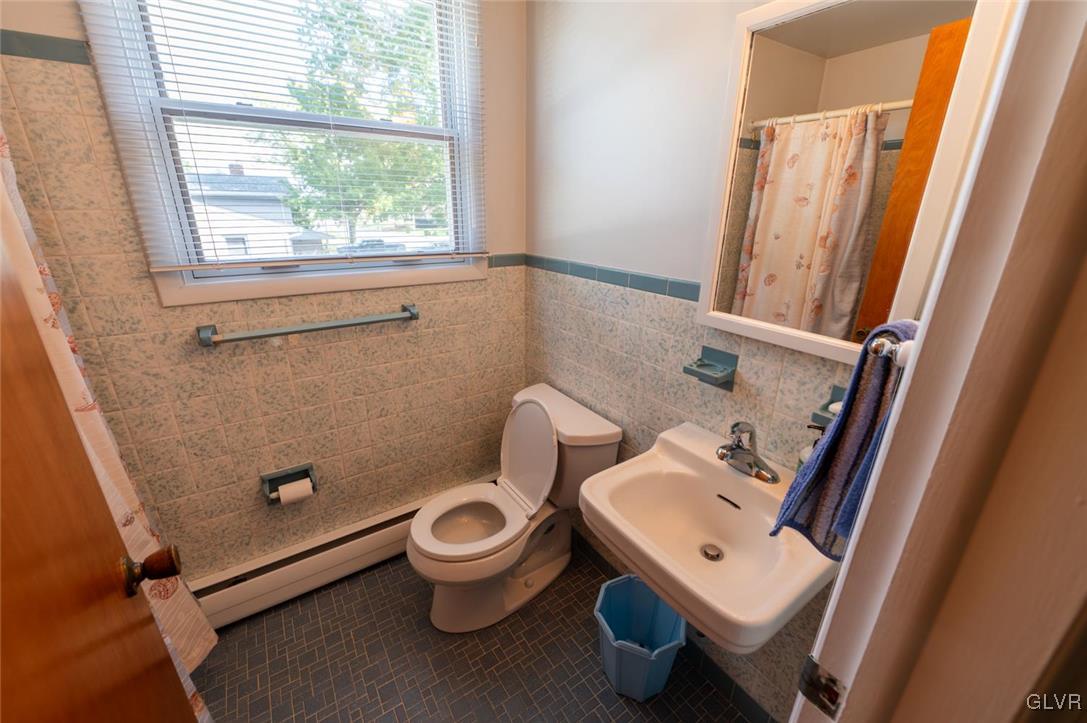 427 Barrett Road Emmaus, PA 18049 - Photo 15 of 21 Gallery Image 15