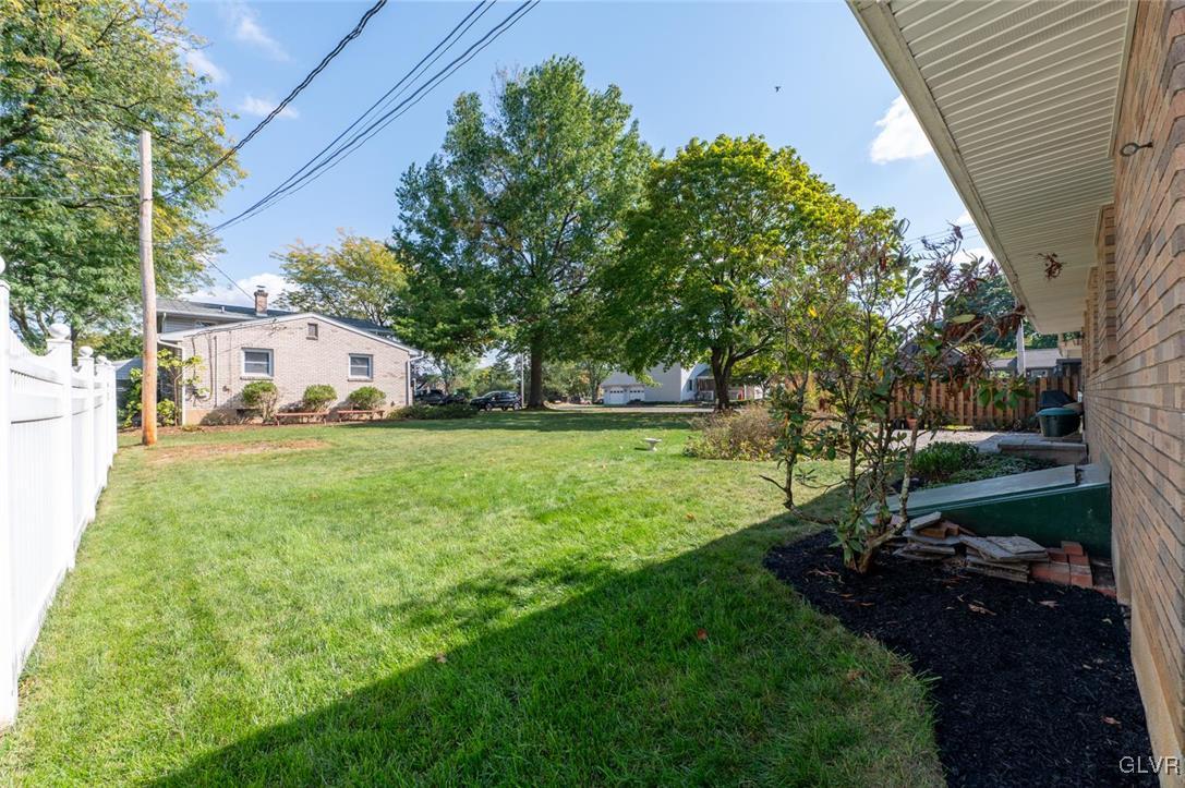 427 Barrett Road Emmaus, PA 18049 - Photo 17 of 21 Gallery Image 17