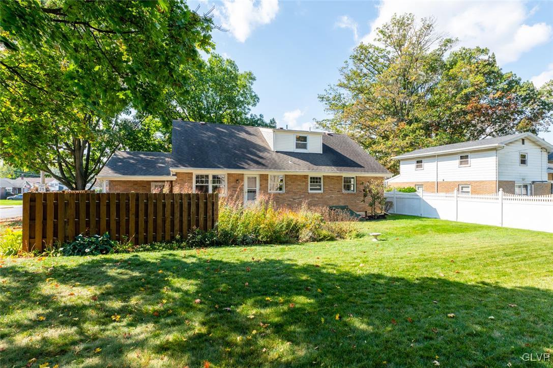 427 Barrett Road Emmaus, PA 18049 - Photo 18 of 21 Gallery Image 18