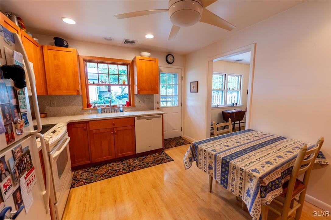 427 Barrett Road Emmaus, PA 18049 - Photo 9 of 21 Gallery Image 9