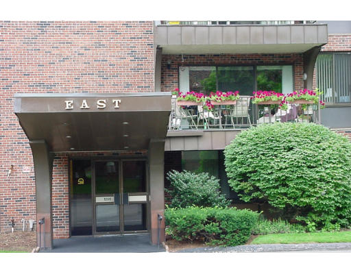 1008 Paradise Road, Unit 2C Salem, MA 01970 - Photo 1 of 1 Gallery Image 1