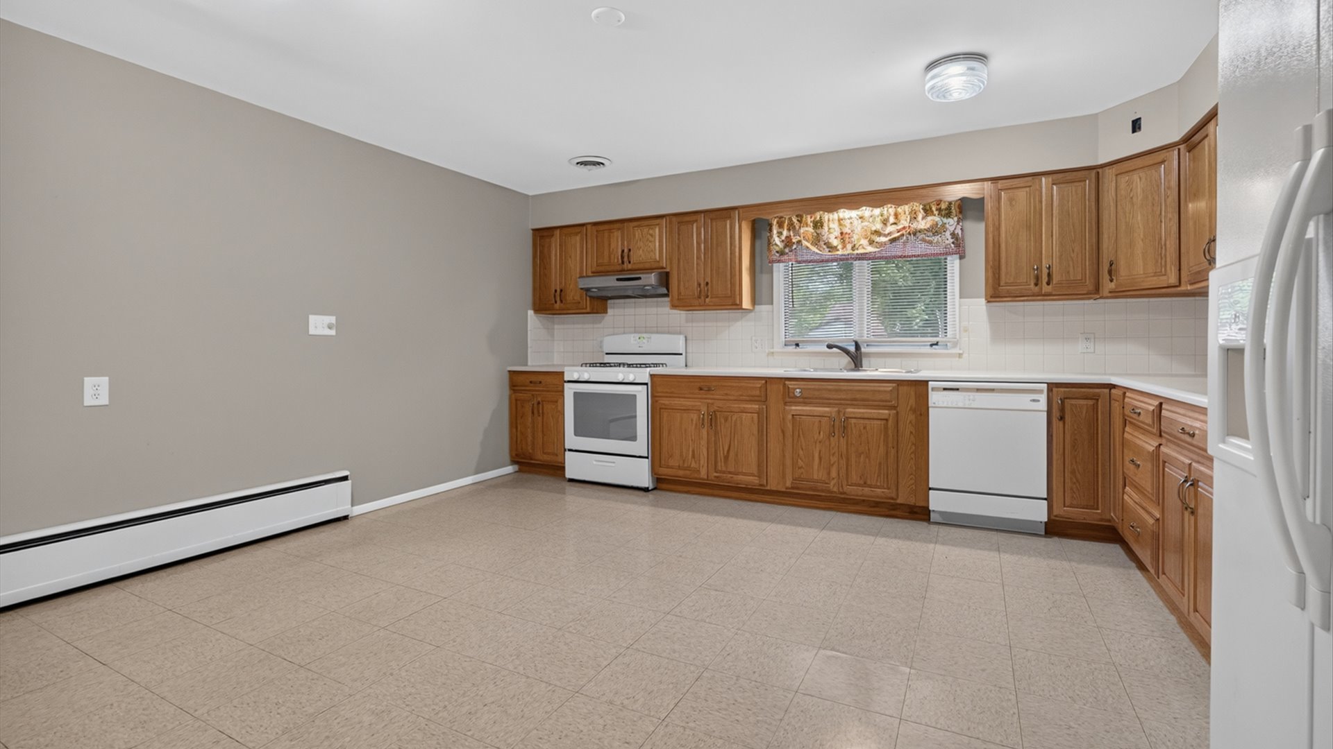 305 Centennial Avenue Normal, IL 61761 - Photo 3 of 49