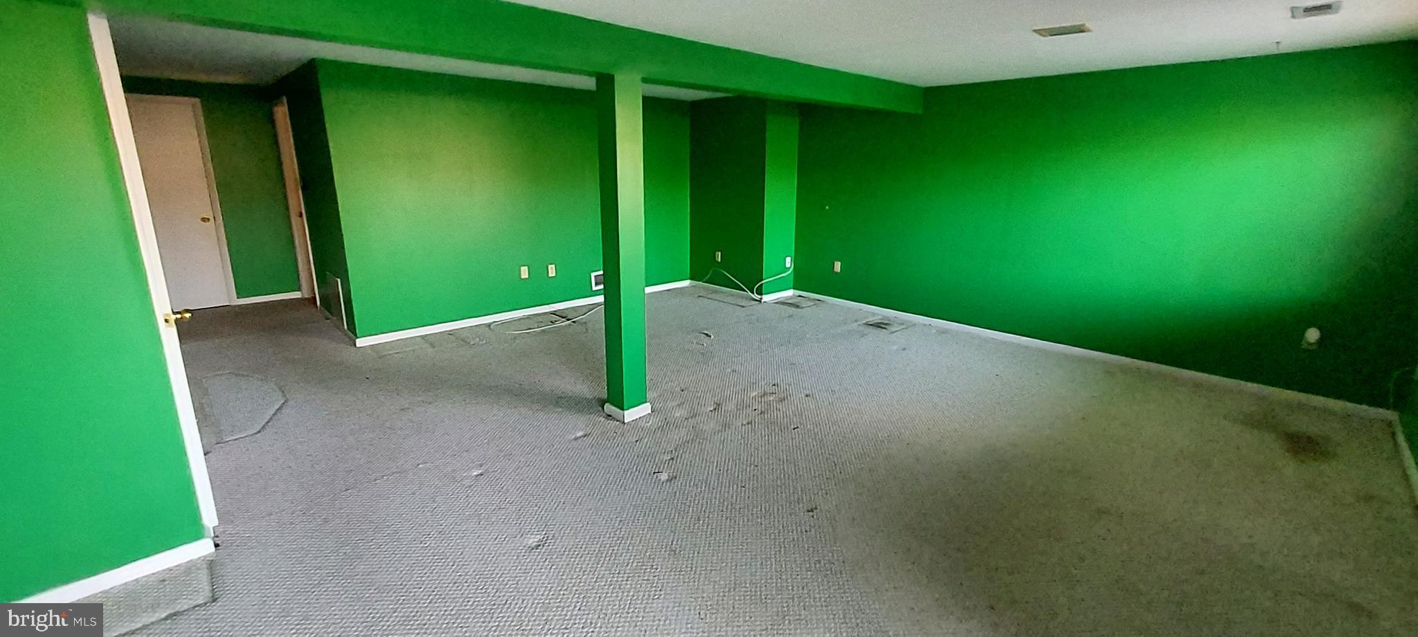 9051 Centerway Road Gaithersburg, MD 20879 - Photo 25 of 27 rec room