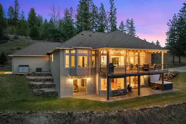 $1,420,000 | 10309 North Lookout View Lane, Newman Lake, WA 99025