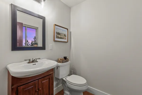 $1,420,000 | 10309 North Lookout View Lane, Newman Lake, WA 99025