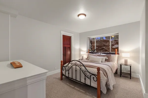 $1,420,000 | 10309 North Lookout View Lane, Newman Lake, WA 99025