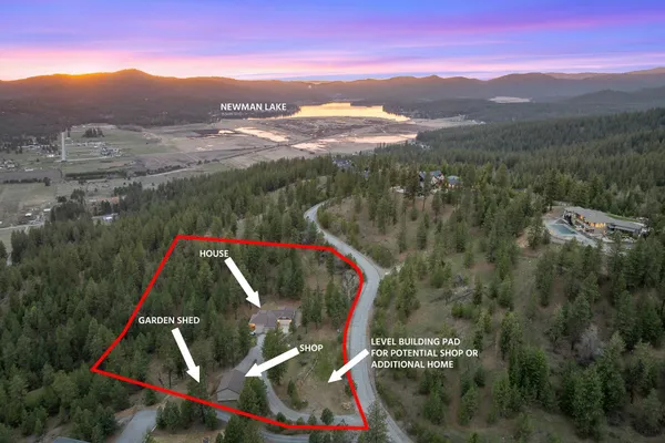 $1,420,000 | 10309 North Lookout View Lane, Newman Lake, WA 99025