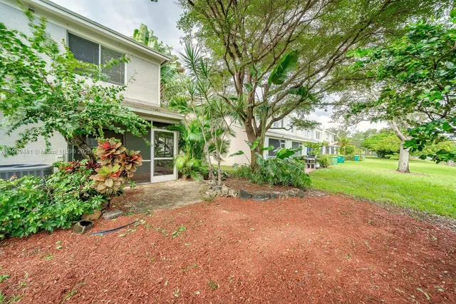$355,000 | 8040 Sanibel Drive, Unit 8040, Tamarac, FL 33321