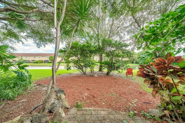 $355,000 | 8040 Sanibel Drive, Unit 8040, Tamarac, FL 33321