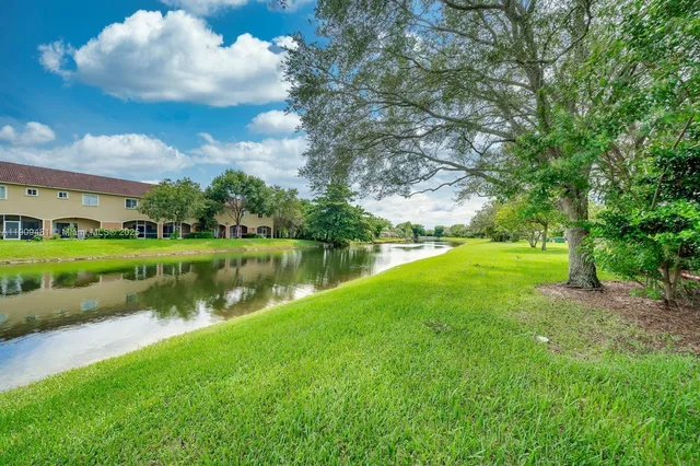 $355,000 | 8040 Sanibel Drive, Unit 8040, Tamarac, FL 33321