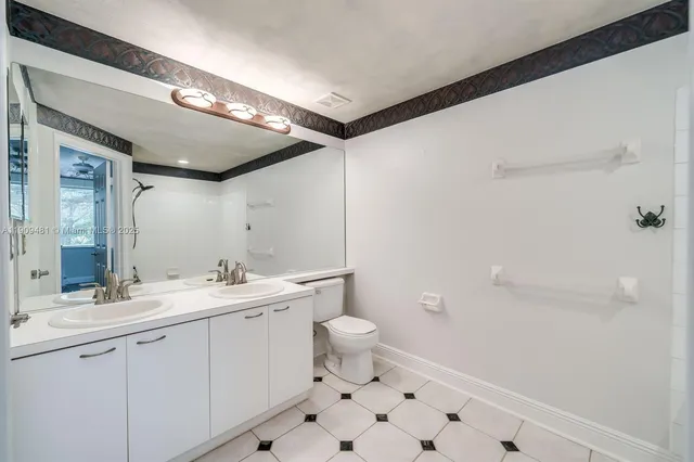 $355,000 | 8040 Sanibel Drive, Unit 8040, Tamarac, FL 33321