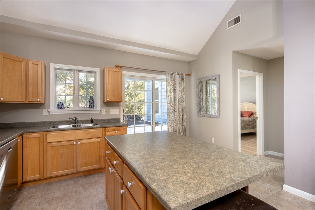 52 County Road, Unit 9 Mattapoisett, MA 02739 - Photo 11 of 23 Gallery Image 11