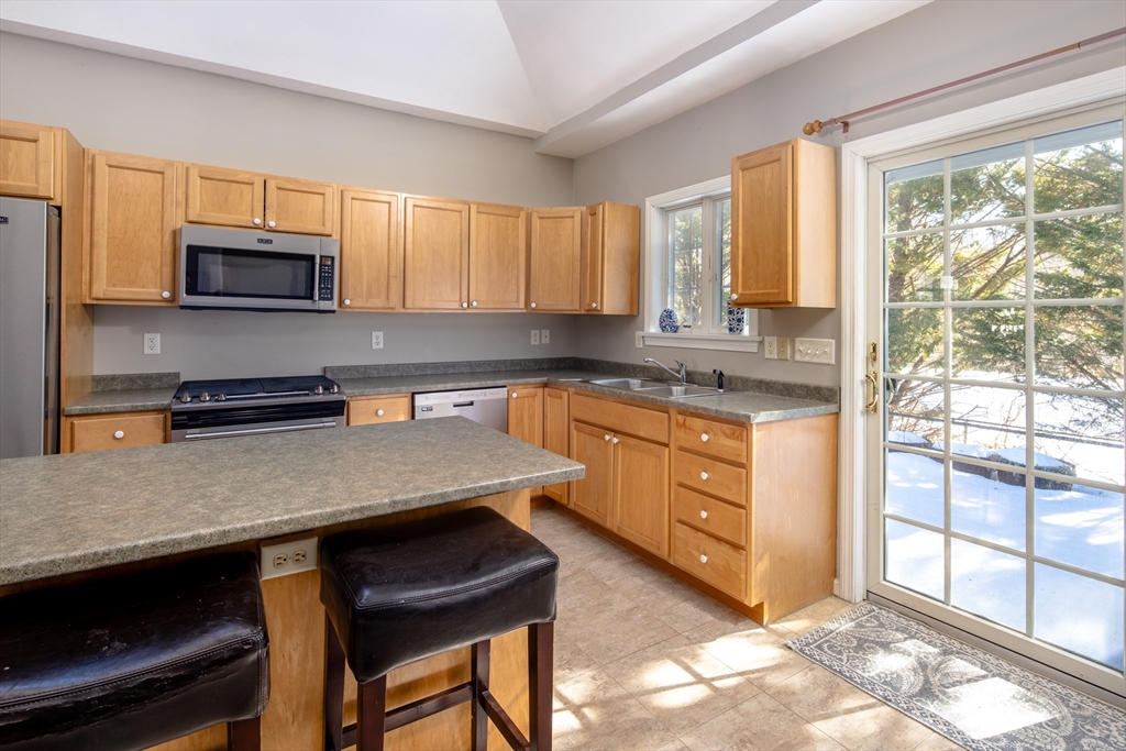 52 County Road, Unit 9 Mattapoisett, MA 02739 - Photo 10 of 23 Gallery Image 10